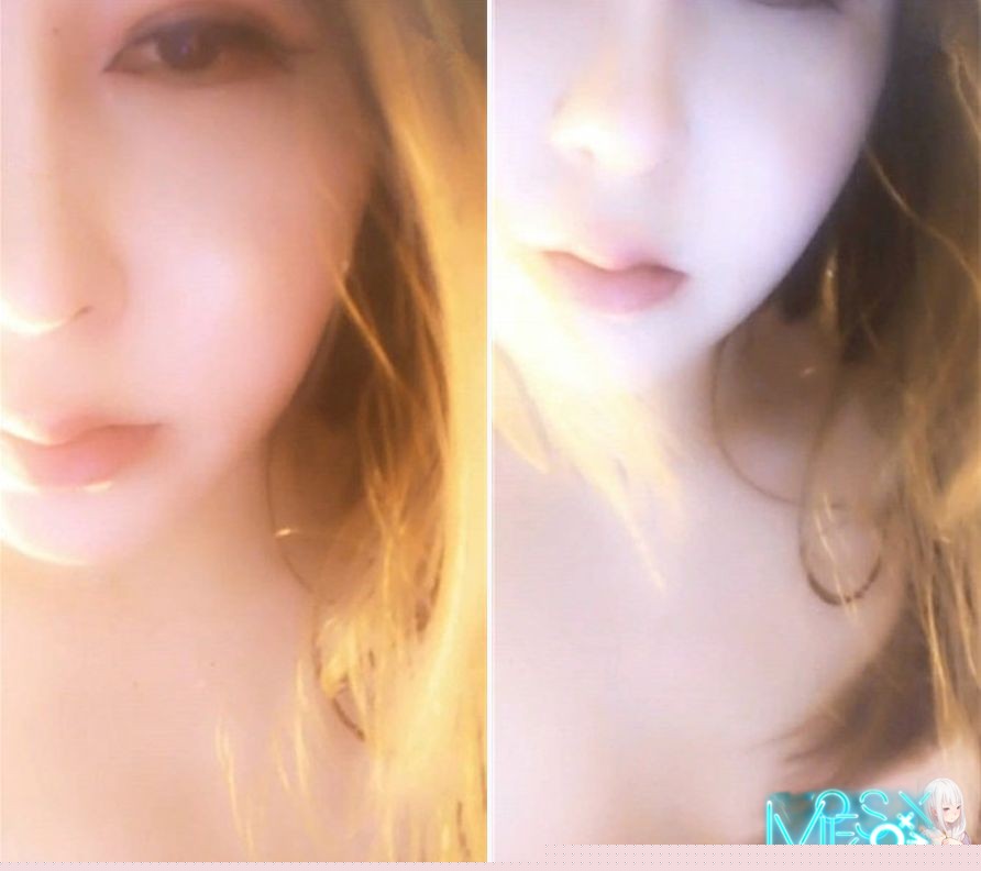 极品女神级美女『朵妃』与土豪一对一私拍流出 看到她就想起《最终幻想》里美女 精致美乳 好极品 高清720P版[MP4]