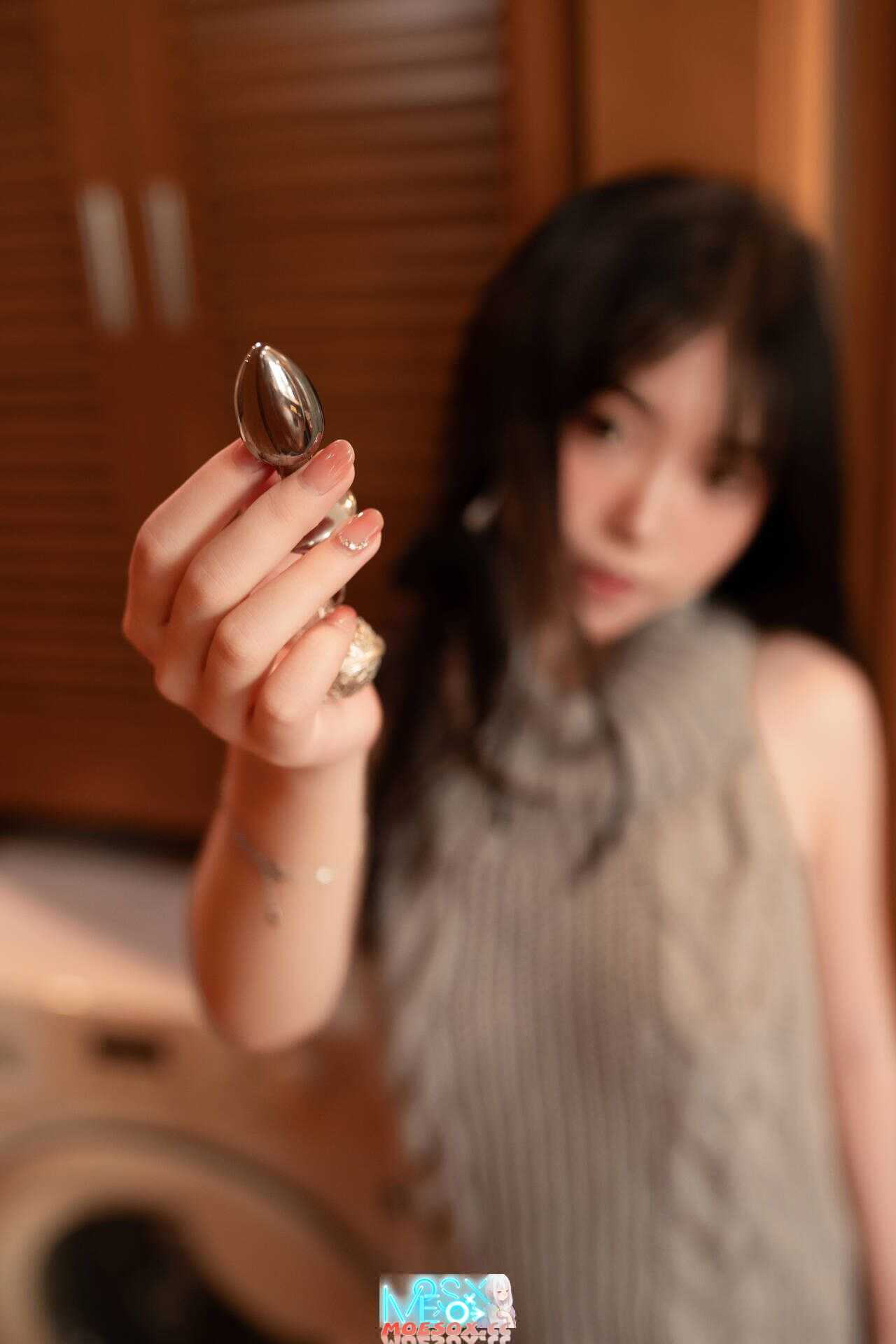 Bangni邦尼 - 灰色毛衣 [85P 1.55GB][百度云/K盘]